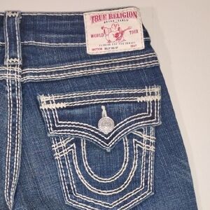 True Religion Women's Dark Blue Skinny Jeans with White Contrast Stitching